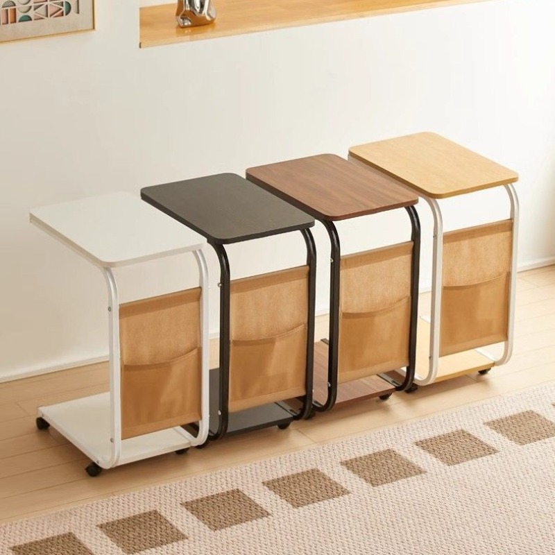 Desk Setup Minimalist - Beweglicher Beistelltisch mit einigen Ablagen, einfacher